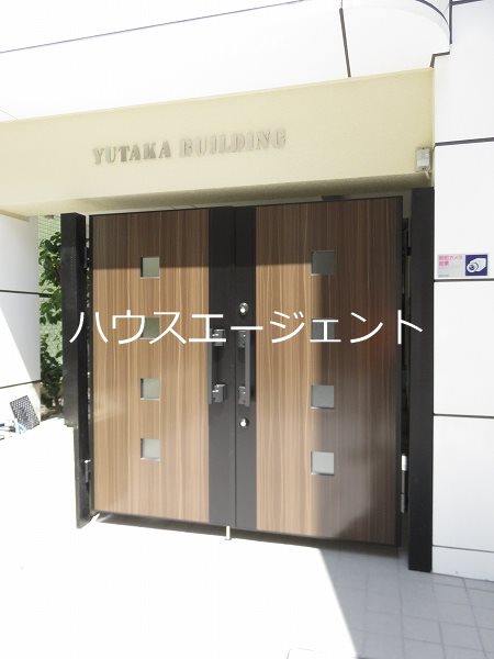 ユタカビル エントランス
