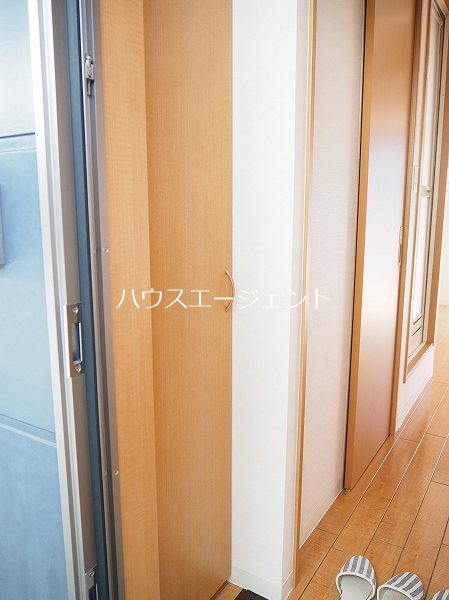 フローラ３ エントランス
