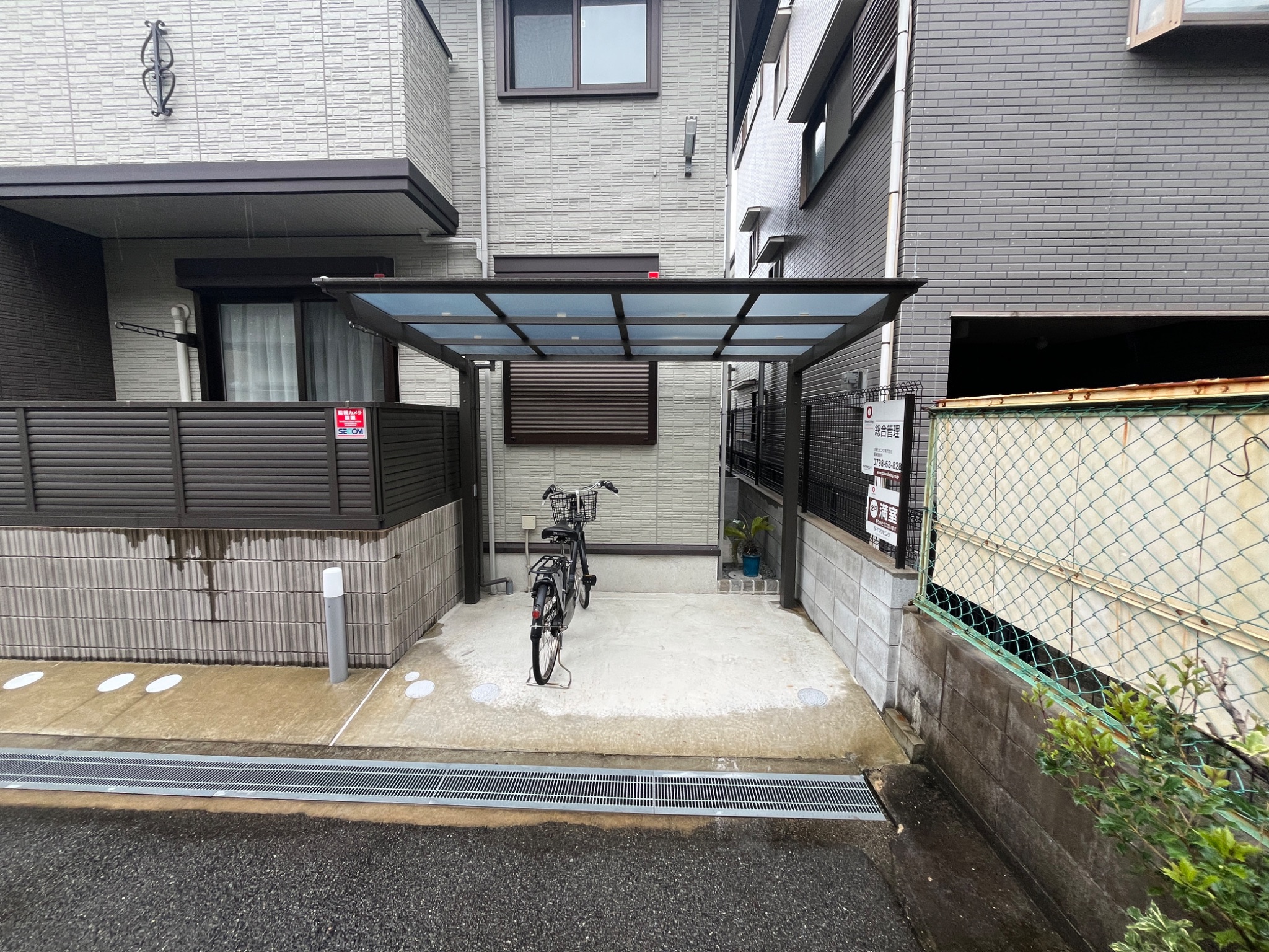 アリビオ 駐車場
