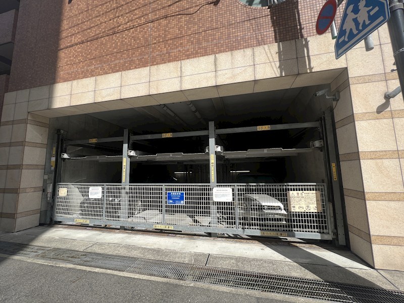 アーバングリーン神戸元町 駐車場