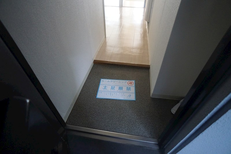 プチ塚口 玄関