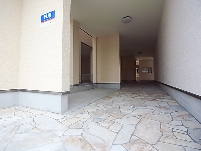 フジパレス尼崎宮内町ＥＡＳＴ エントランス