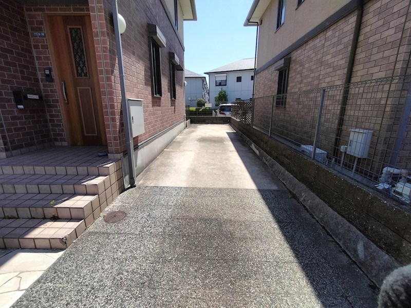 朝山タウンハウス B棟 駐車場