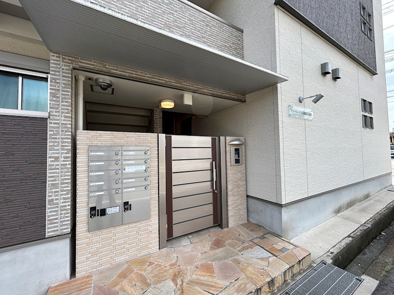 フジパレス立花駅南1番館 エントランス
