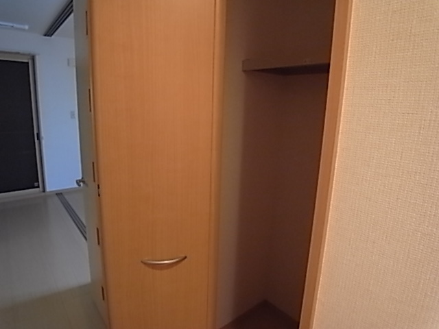 グレイス尼崎 A棟 収納