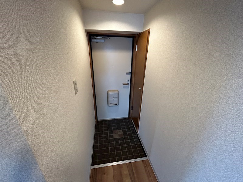 Y'Sコート蘭びっく 玄関