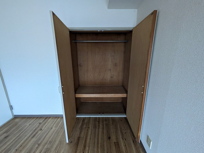 ハイツ・ラセーヌ 収納