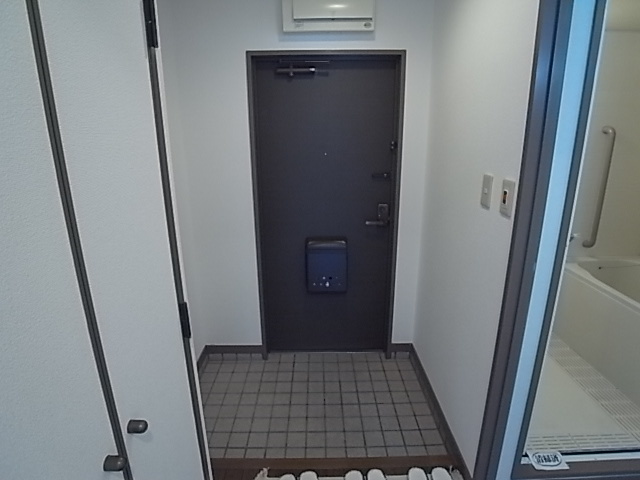 兵庫県伊丹市荻野３丁目 玄関