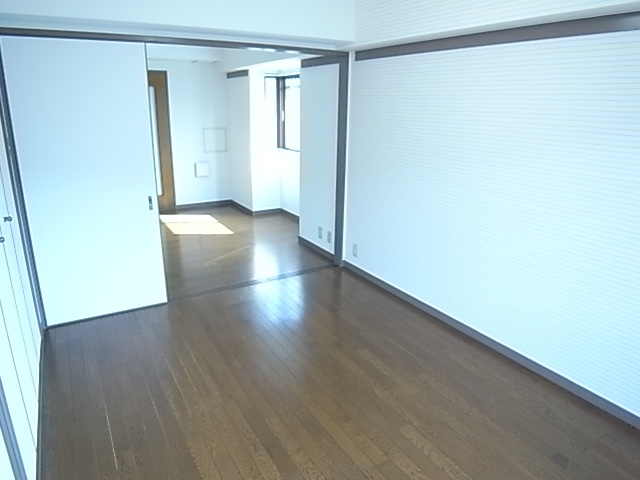 兵庫県伊丹市荻野３丁目 その他