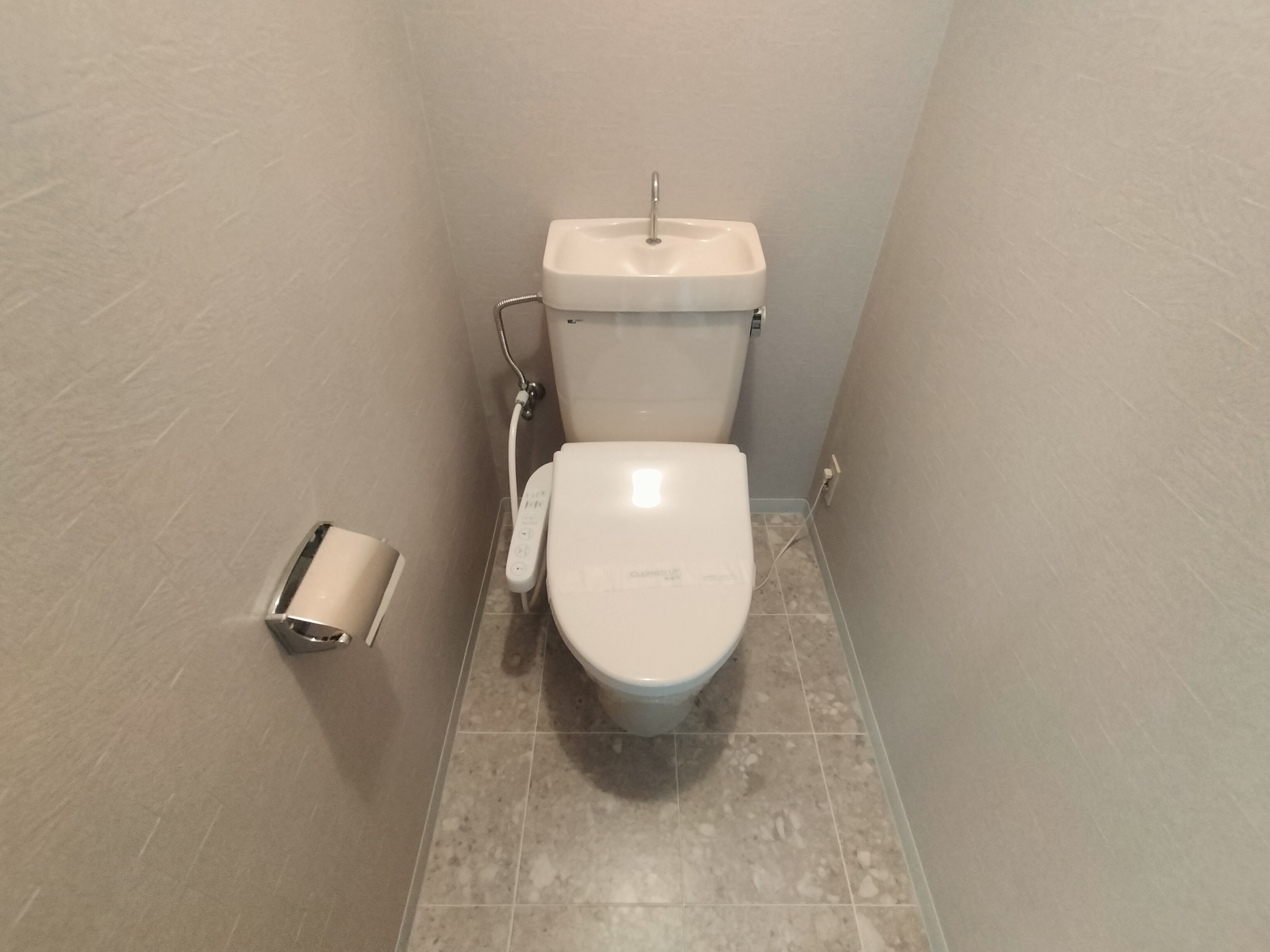瑞穂町マンション トイレ