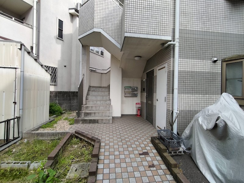 グローバル伊丹 エントランス