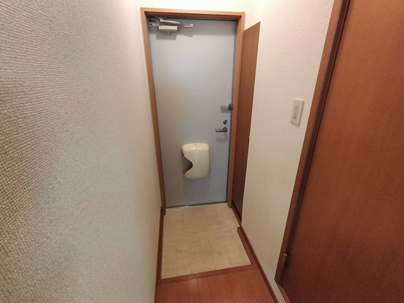 ディーフレア南本町 玄関