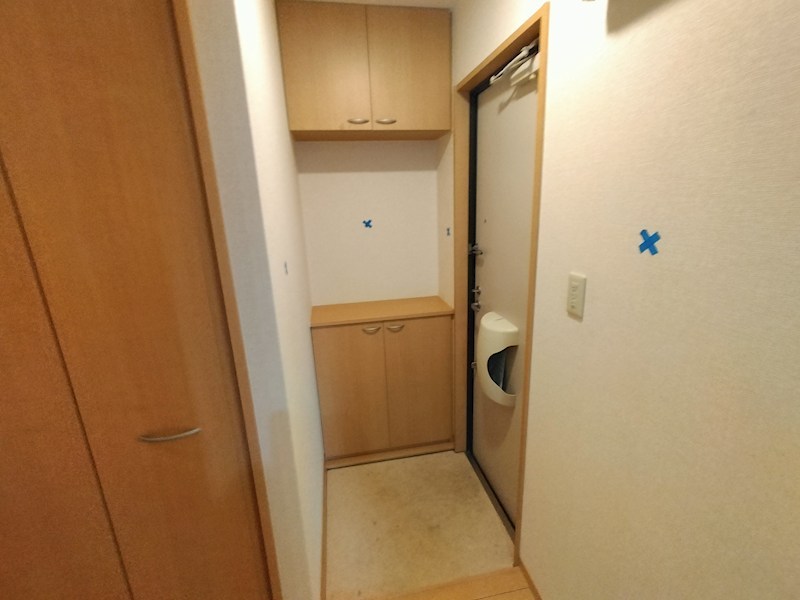 ウィスタリア瑞穂 B棟 玄関