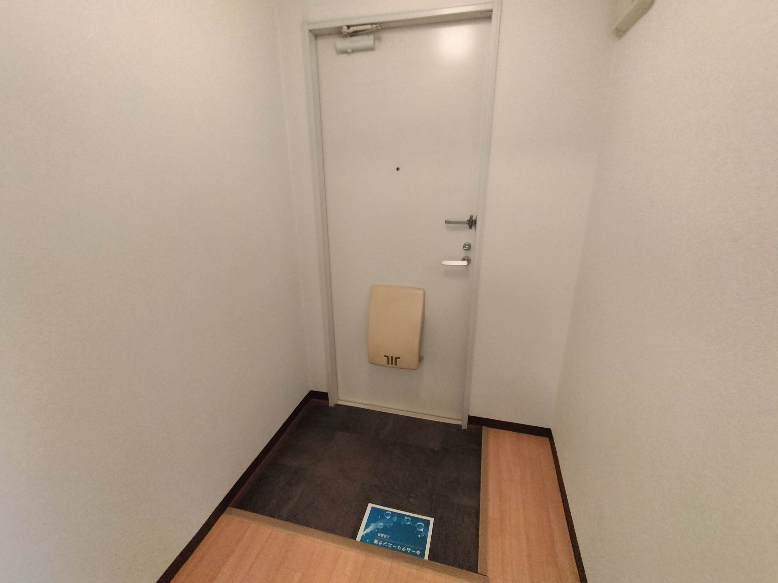 伊丹坂ハイツ 玄関