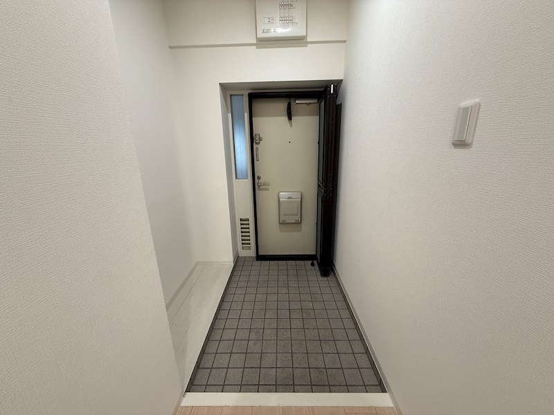 塚口さんさんタウン2番館 玄関