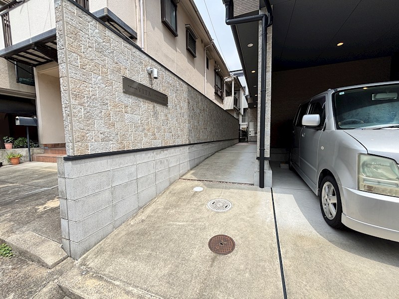 ワコーレヴィータ新神戸 エントランス