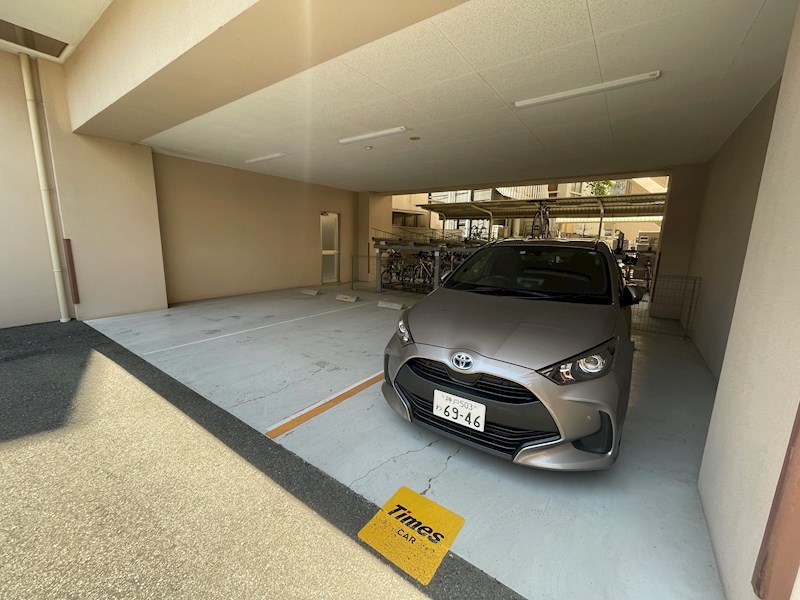 アリビオ立花1 駐車場