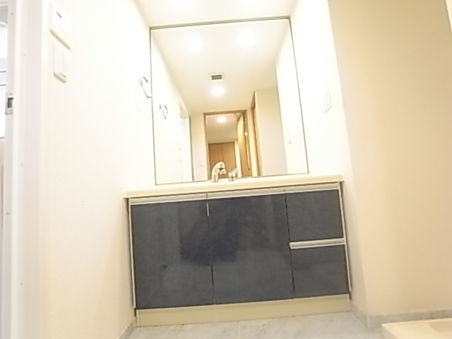 リーガル神戸三宮 洗面所