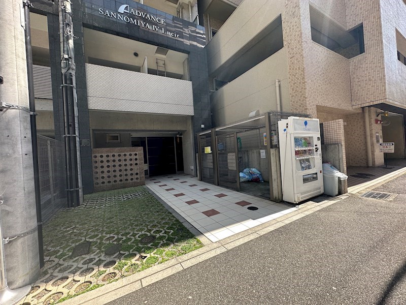 アドバンス三宮4ルシール エントランス