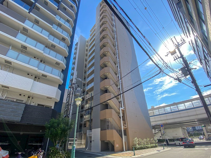 セレニテ神戸元町プリエ 外観