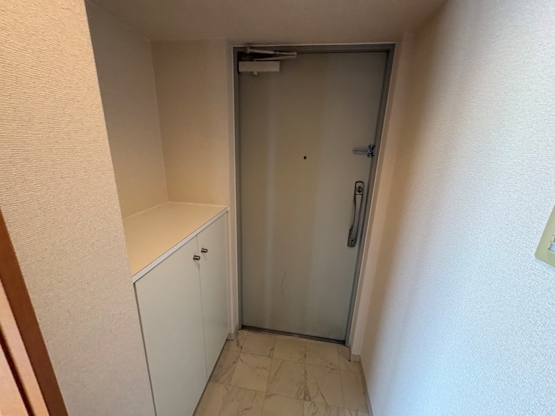 パルテール灘 玄関