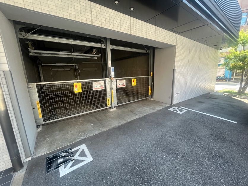 アドバンス神戸ラフィナート 駐車場