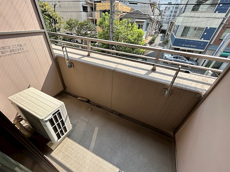 アスライフ湊川公園 ベランダ