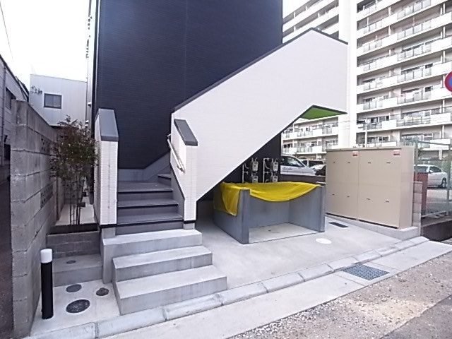エール東難波 エントランス