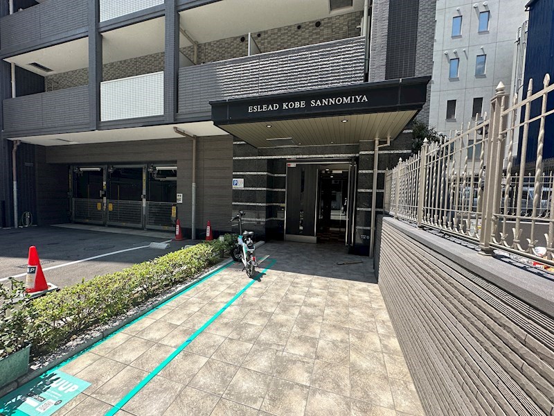 エスリード神戸三宮 エントランス