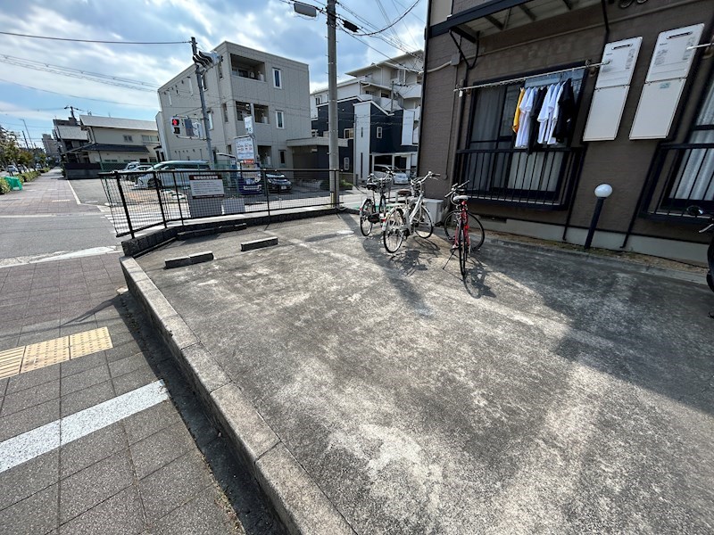 パセオ西宮 駐車場