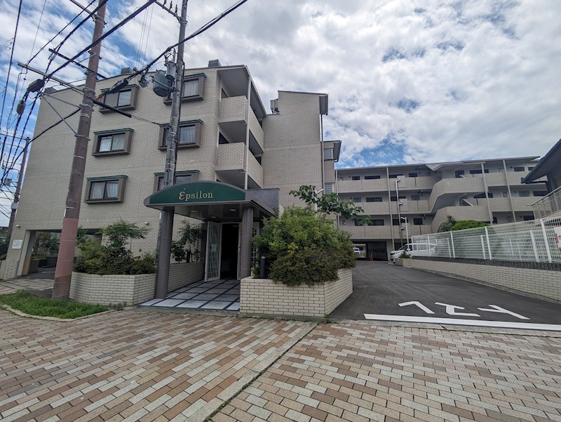 イプシロンA棟 外観