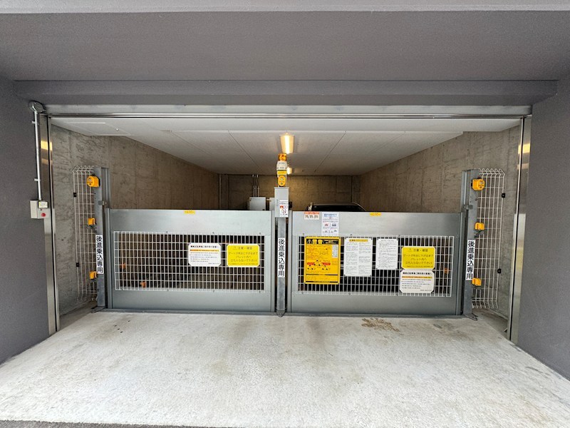 セレニテ神戸元町クレア 駐車場