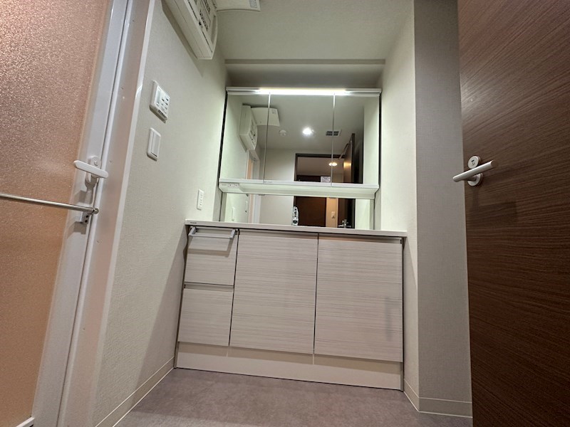 神戸海岸通 萬利RESIDENCE 洗面所