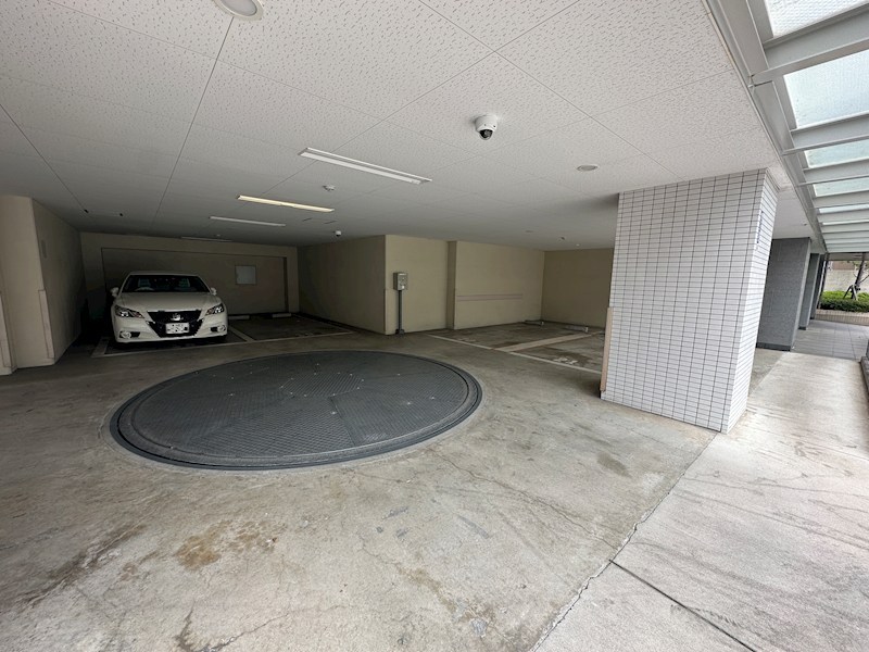アーバネックス三宮磯辺通 駐車場