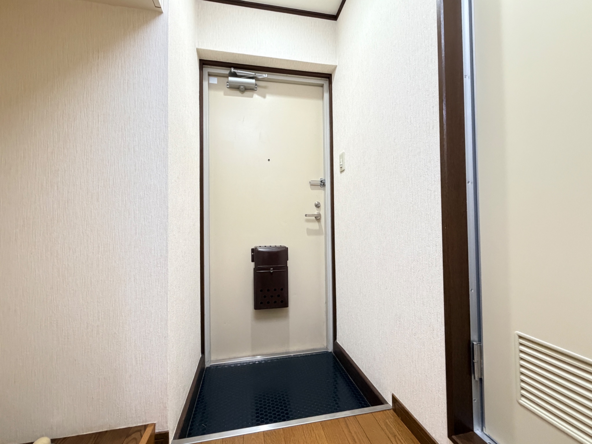 ステラハウス８ 玄関