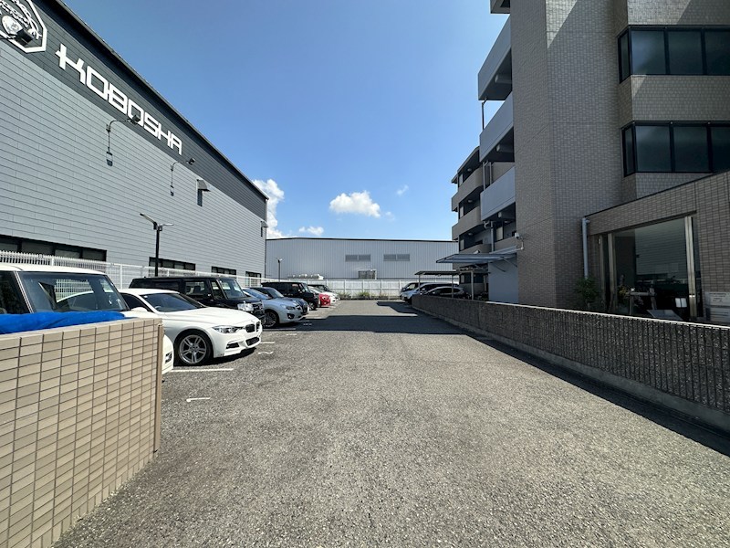 フロレセール南六甲 駐車場