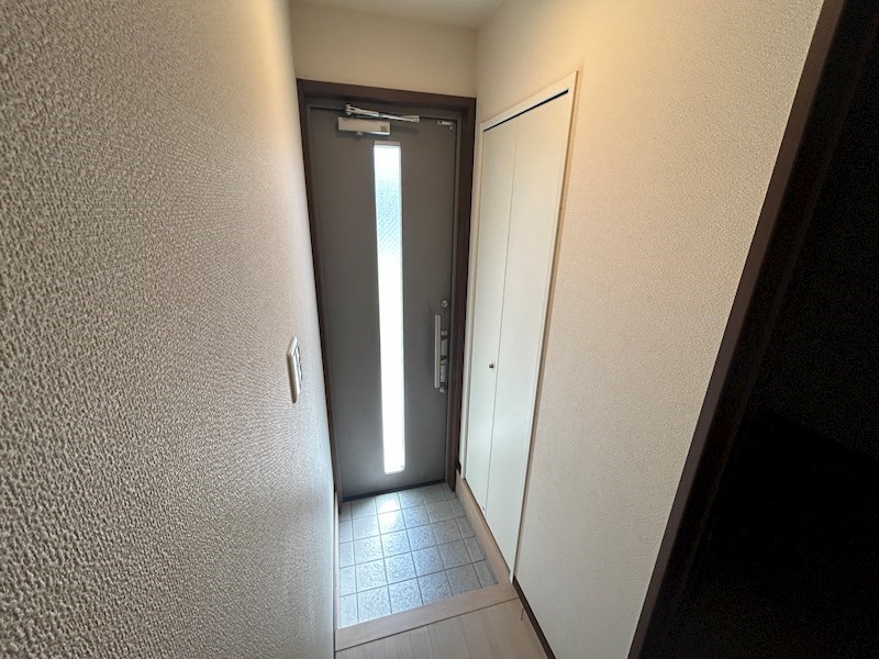 兵庫県西宮市小曽根町２丁目 玄関