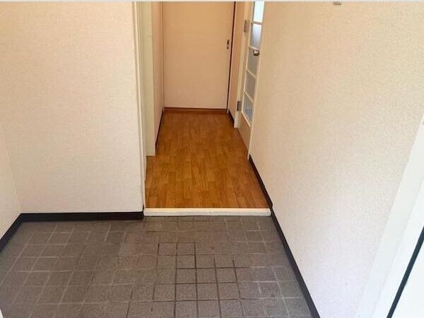 ラビスタ長峰 玄関