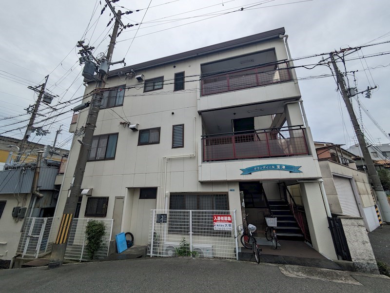 グランディール宝津 外観