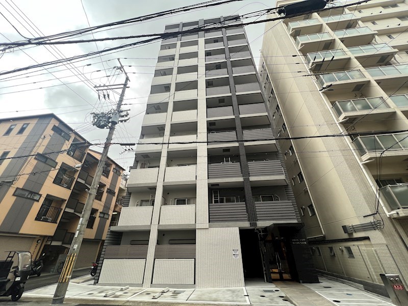 CREST TAPP 神戸湊町 NOIR 外観