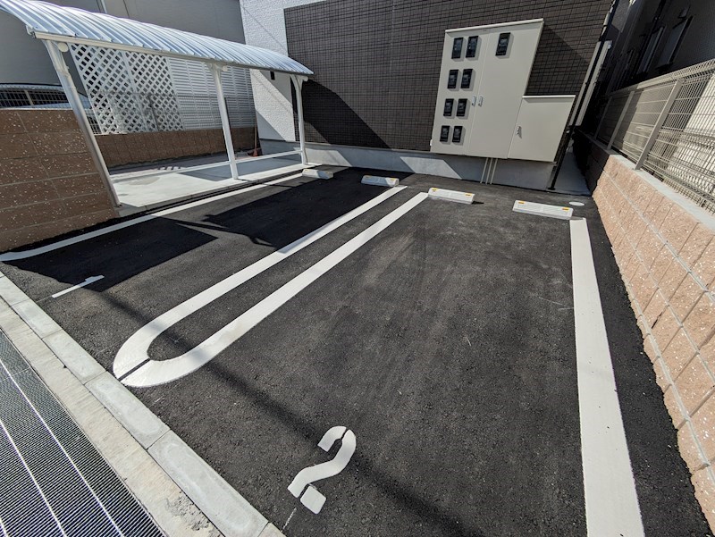 プランドール豊町 駐車場