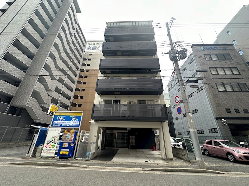 チェメント 外観