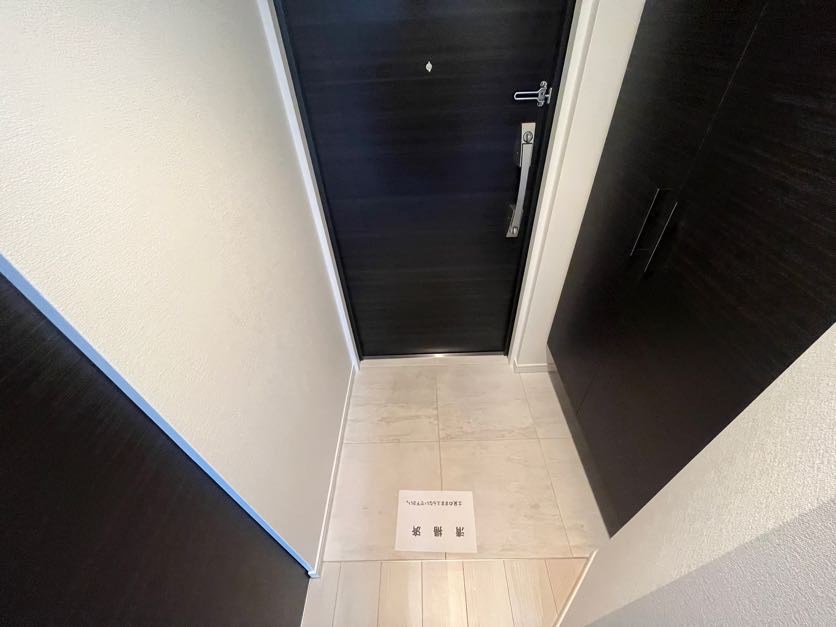 S-RESIDENCE神戸磯上通 玄関