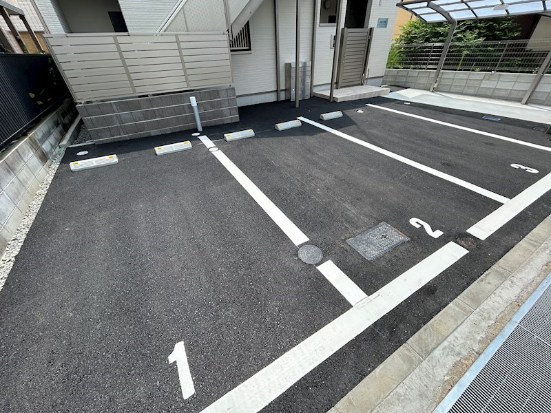 クレール栄翔 駐車場
