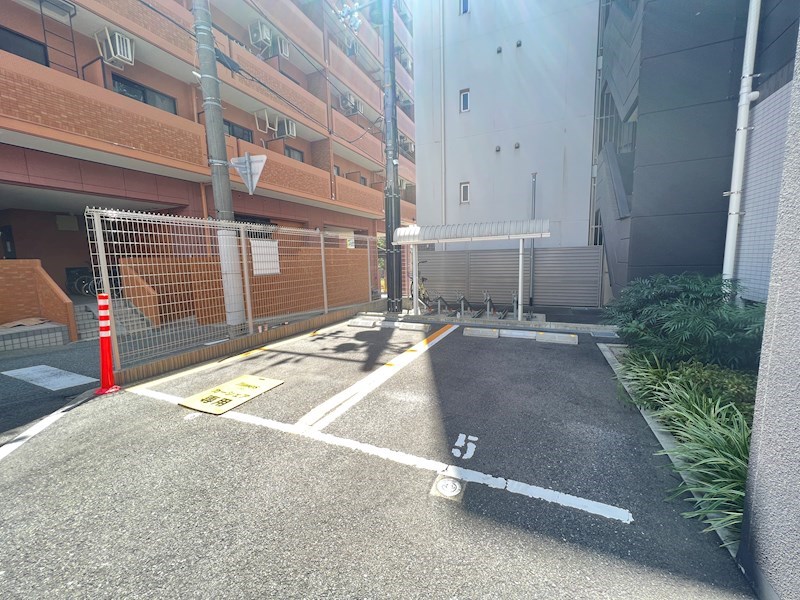 ファステート神戸アモーレ 駐車場