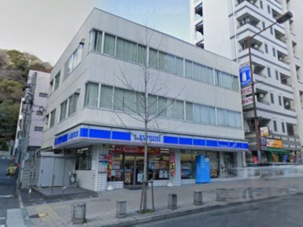 エステムコート新神戸エリタージュ コンビニ
