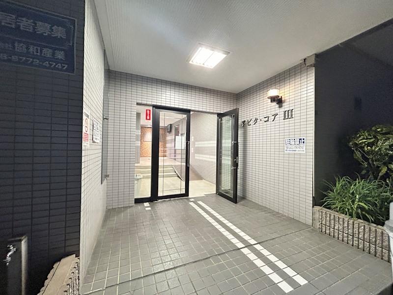アビタ・コア3 エントランス