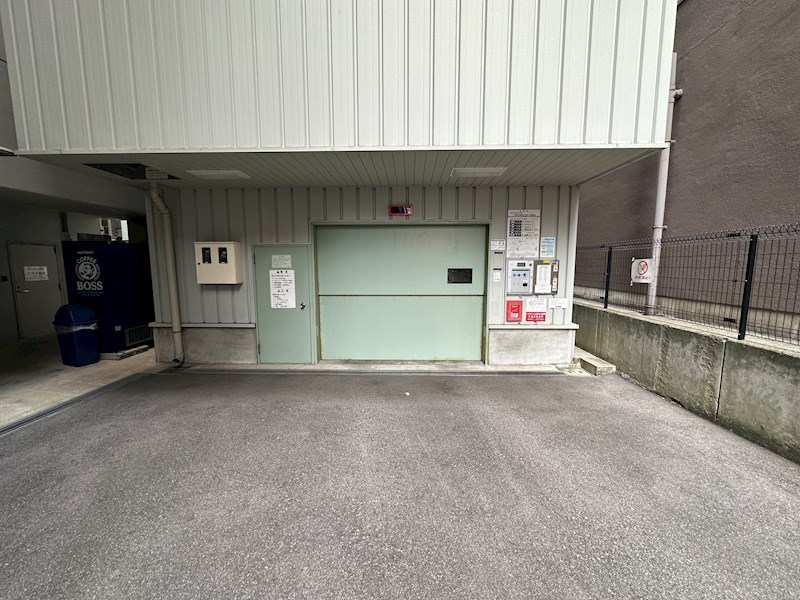 プラチナコート 駐車場