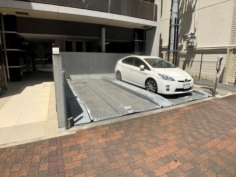 アスヴェル神戸元町2 駐車場