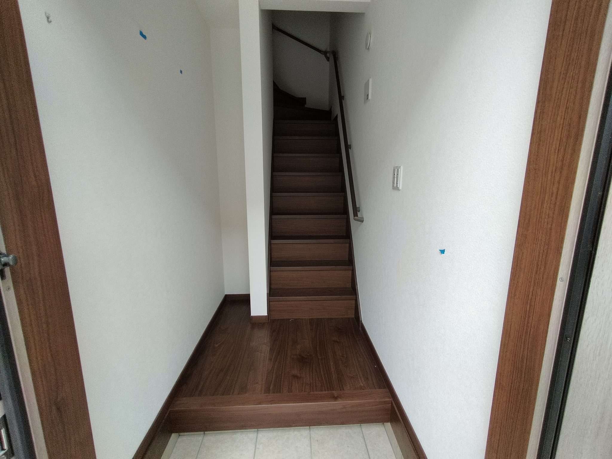 杭瀬南新町2丁目アパート 玄関